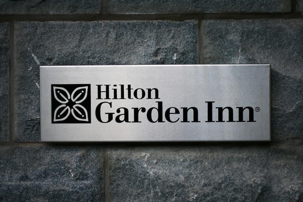 Hilton Garden Inn Aberdeen City Centre Экстерьер фото