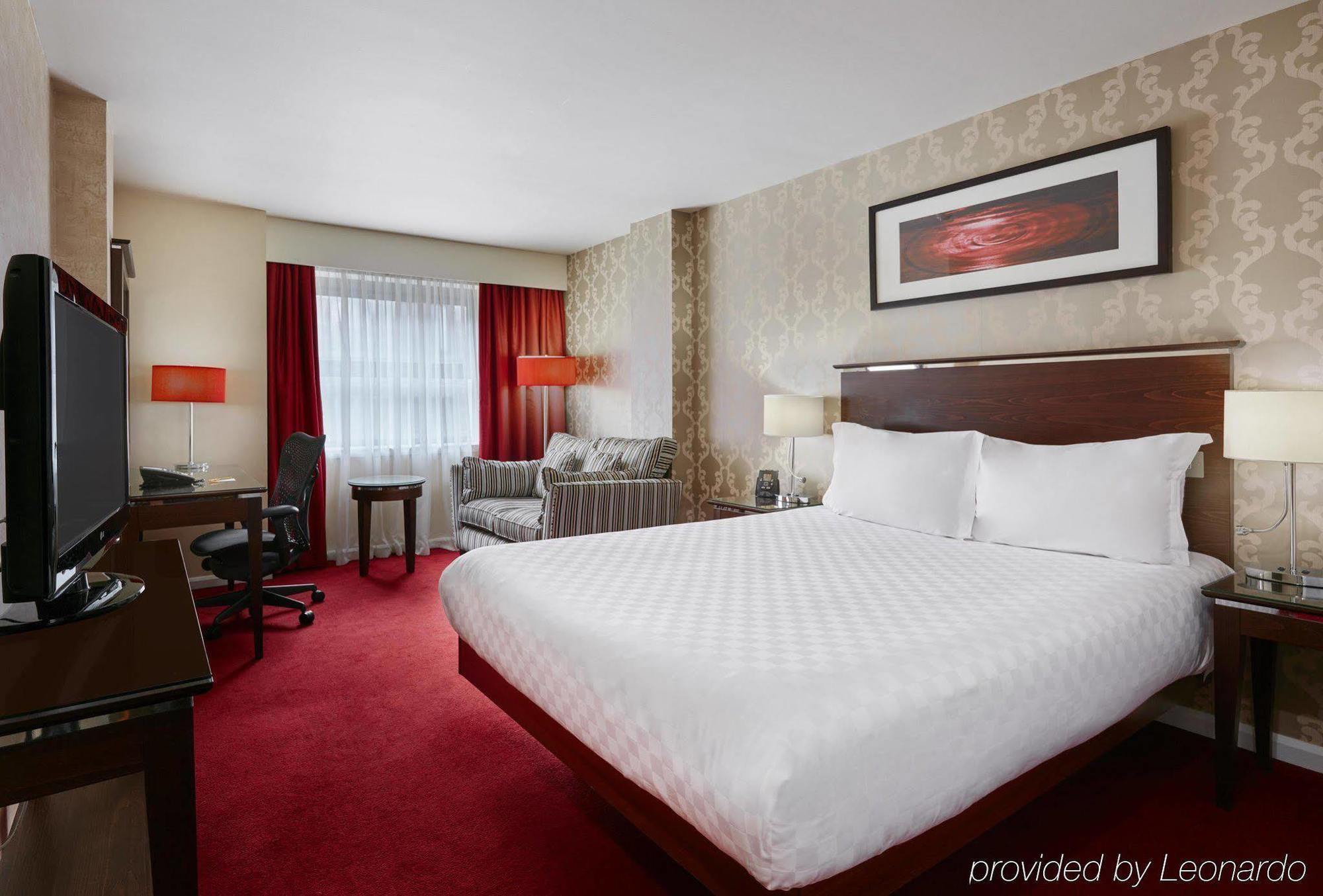 Hilton Garden Inn Aberdeen City Centre Экстерьер фото
