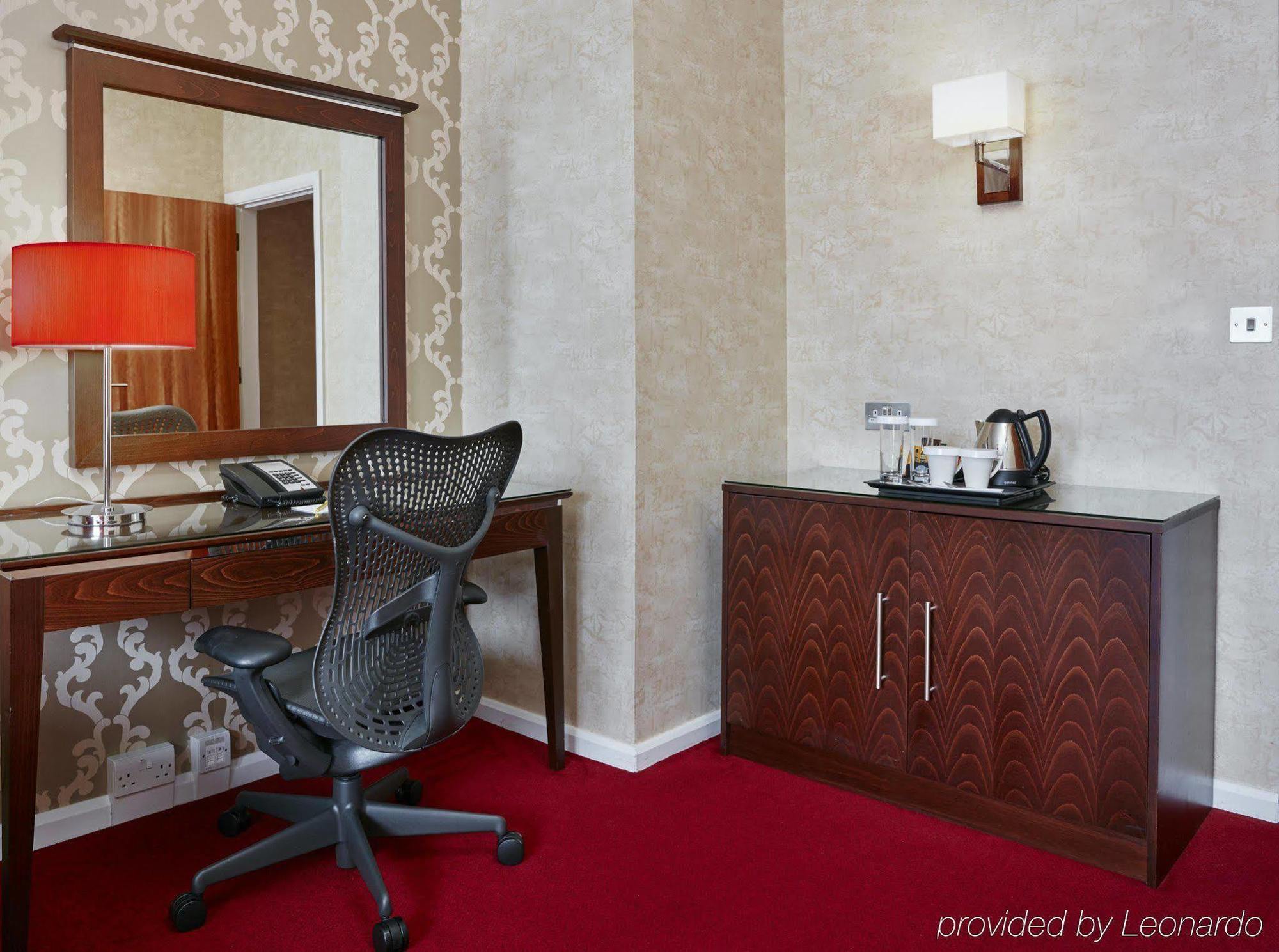Hilton Garden Inn Aberdeen City Centre Экстерьер фото