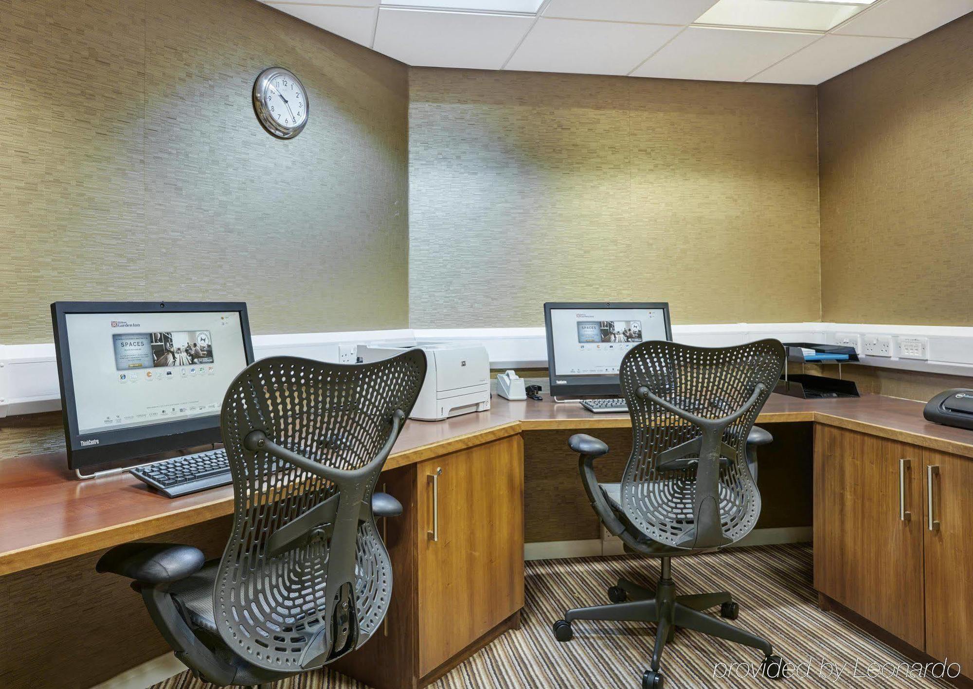Hilton Garden Inn Aberdeen City Centre Экстерьер фото
