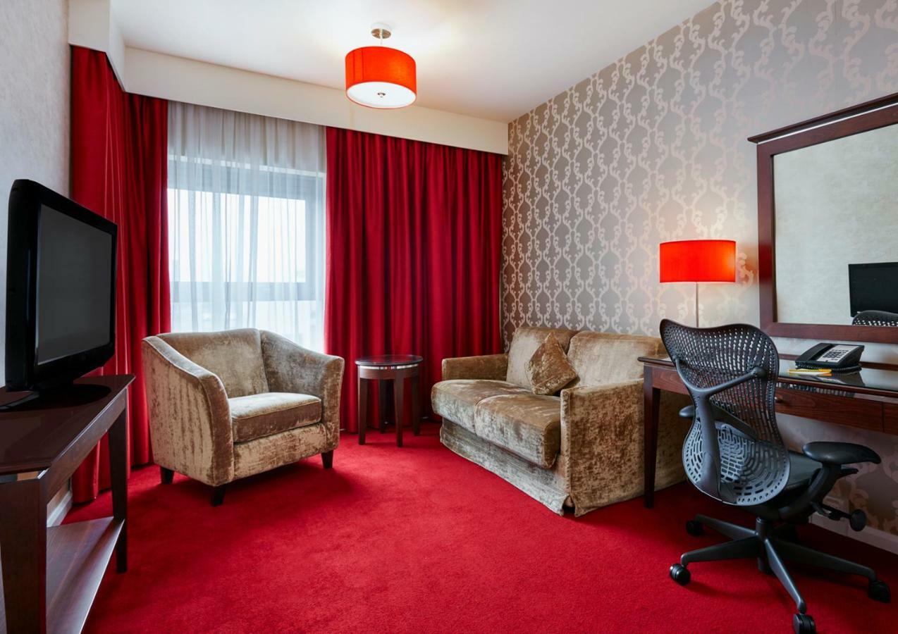 Hilton Garden Inn Aberdeen City Centre Экстерьер фото